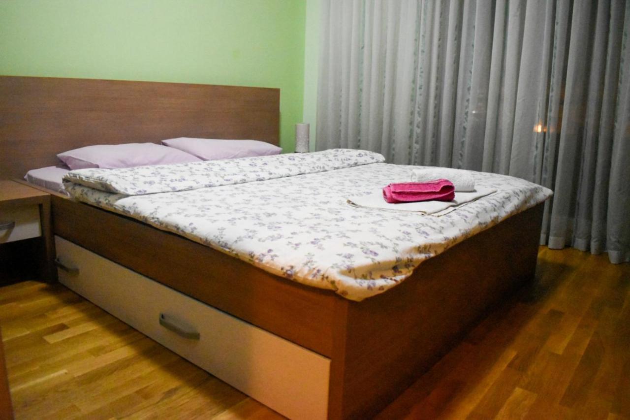 Apartman Sara 2 Podgorica Eksteriør billede